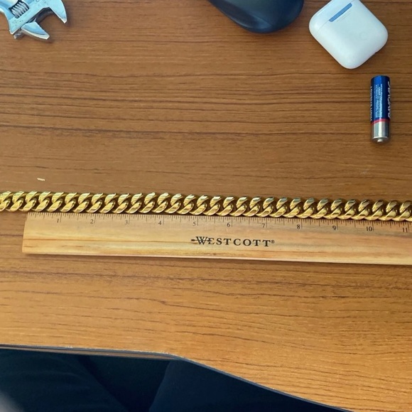 Miami Cuban link chain - Picture 2 of 4